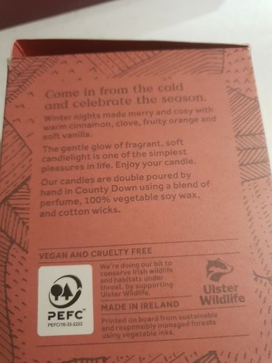 Field Day Winter Soy Wax Candle - cinnamon, clove and orange - 190 grams - Boxed Brand new