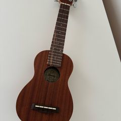 Ibanez UKS 10 Soprano Ukulele