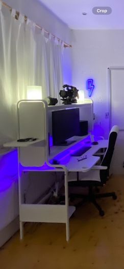 Desk + Led