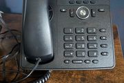 Snom D713 Desk Phone