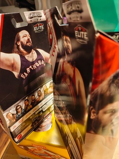 Wwe elite Earthquake and Typhoon 'The Natural Disasters' greatest hits series