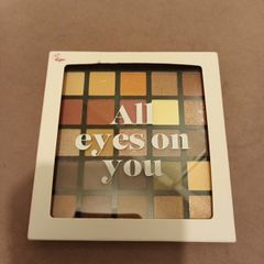 eye shadow palette