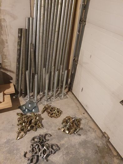 Scaffold tube and fittings ; excellent condition ; various items