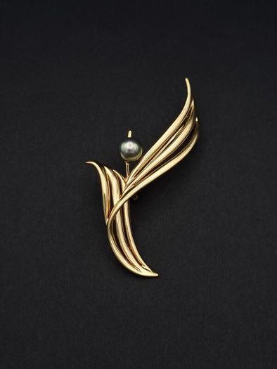 Signed Majorica Gold Plated Sterling Silver Faux Pearl Brooch