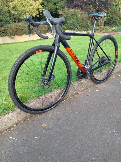 Cube Cross Race Cyclocross Bike, 50cm, carbon fork, Hydraulic brakes
