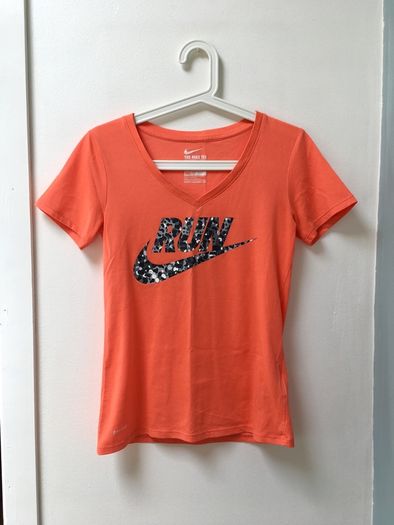Nike dri fit top