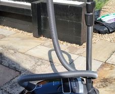 Vacuum Cleaner - MIELE 890W
