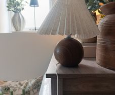 USB table Lamp with pleated shade