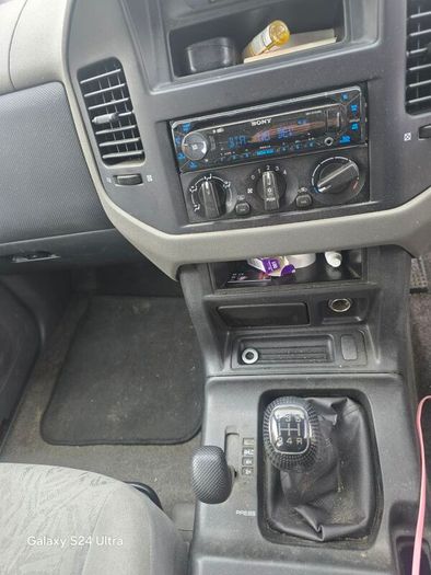 2000 Mitsubishi Pajero 3.5 V6 petrol