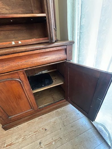 Old dresser