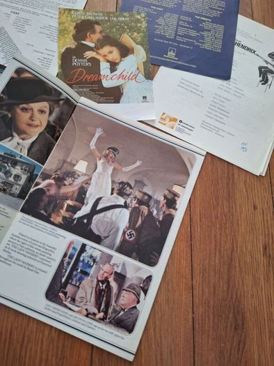 Job Lot Of Press Kit Production Notes And Synopsis