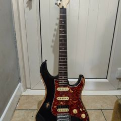 Yamaha eg 012