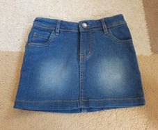 Denim skirt size 5-6y