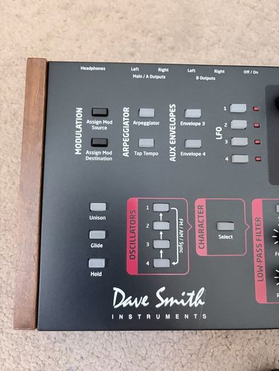 Dave Smith Instruments Prophet 12 Desktop