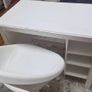 desk and chair Image 4