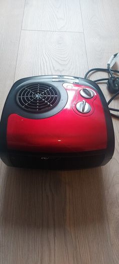 Compact red Electric fan heater