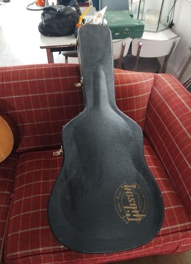 gibson guitar case