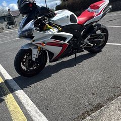 R1