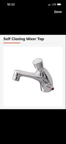 Self closing mixer tap