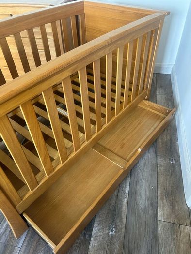 Mama and Papas Solid Oak Cot