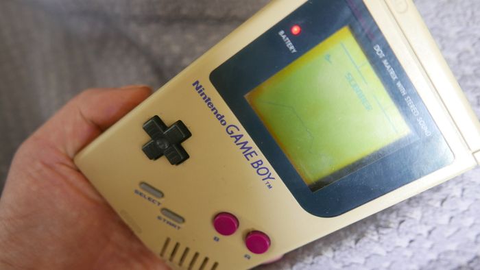 Nintendo Game Boy Launch Edition (works well)