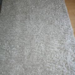 Shaggy rug