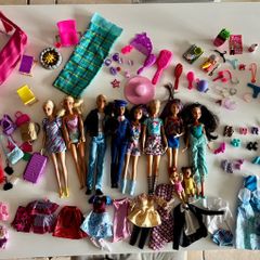 Large collection of Barbie dolls, clothes, shoes & accesaories