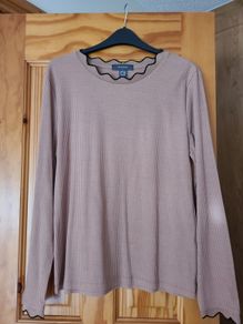 Size 14 / 16 Top