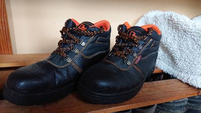 Safety Work Shoes.  Uk 8