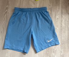 Nike dri fit blue boys shorts 128-137cm size S