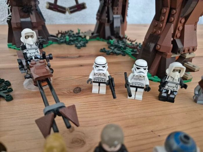 Lego Star Wars UCS 10236 Ewok Village