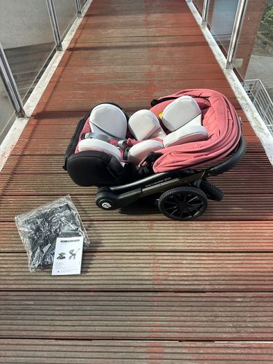 Brand new car seat / stroller / pram