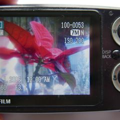 Fujifilm FinePix Z10fd 7.2 MP Digital Camera Black + SD Card- Working