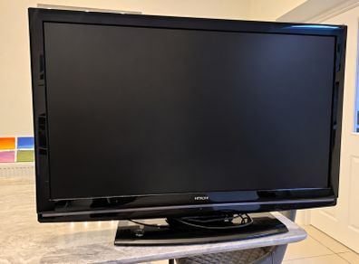 Hitachi 42" LCD TV