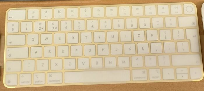 Apple Magic Keyboard (A3118) - with Touch ID - for Mac Models Silicon (QWERTY English) Yellow / Gold (Original/ Brand New)