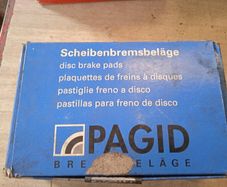Avensis brake pads Front