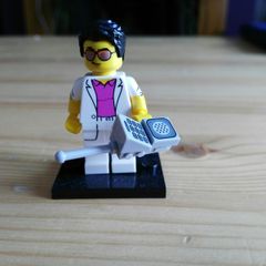 Lego minfigures series 17 Yuppie