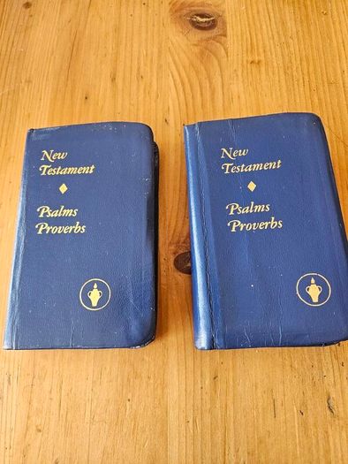 New Testament- Psalms Proverbs. X 2 Vintage 1980s  Pocket Size Hardback In Good Condition.  See Photos For Same.