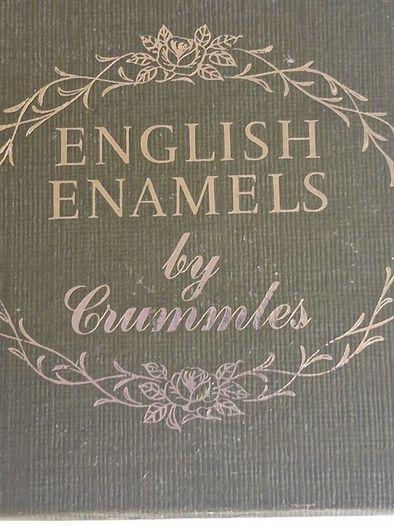 Vintage - Crummles & Co A Year to Remember Pill Box