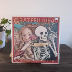 The Grateful Dead - The Best Of The Grateful Dead: Skeletons From The Closet (LP, Comp)
