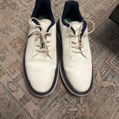 golf shoes