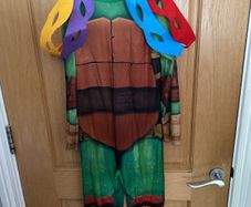 Teenage Mutant Ninja turtles costume aged 7-8 years