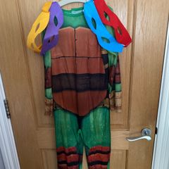 Teenage Mutant Ninja turtles costume aged 7-8 years