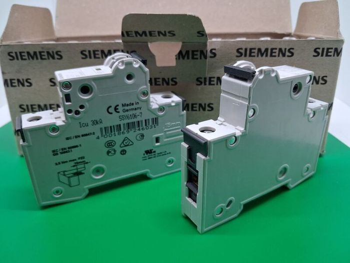 Postage - 12 x Siemens 5SY6106-7 MCB C6 1-Pole