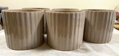 Ceramic Flower pots (2 lots)