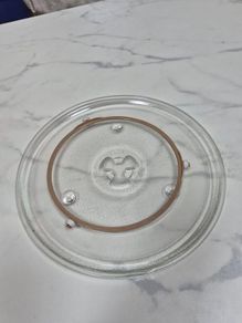 Free Mocrowave Plate