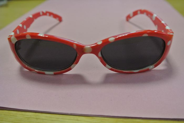 Kid's Polka-dot Sunglasses (with Case)