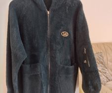 women alpaca  one size fits 8 to 12 very good quality
