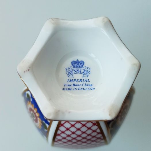 Aynsley "Imperial" fine bone china vase with 22 karat gold accents  height 16cm