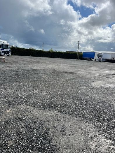 20ft Containers and Yard rental